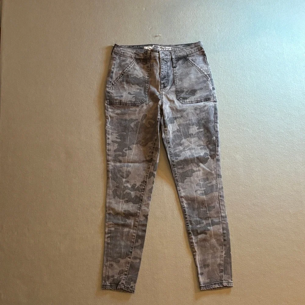 Mossimo High Rise Jegging Urban Camo Gray Black Super Stretch Size 6/28